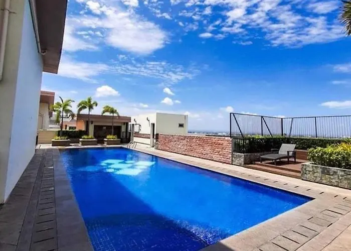 Morgan Bgc Shortwalk1 Venice Mall Free Pool Apartment Manila