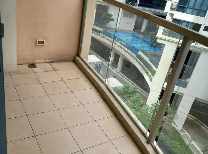 Morgan Bgc Shortwalk1 Venice Mall Free Pool Manila
